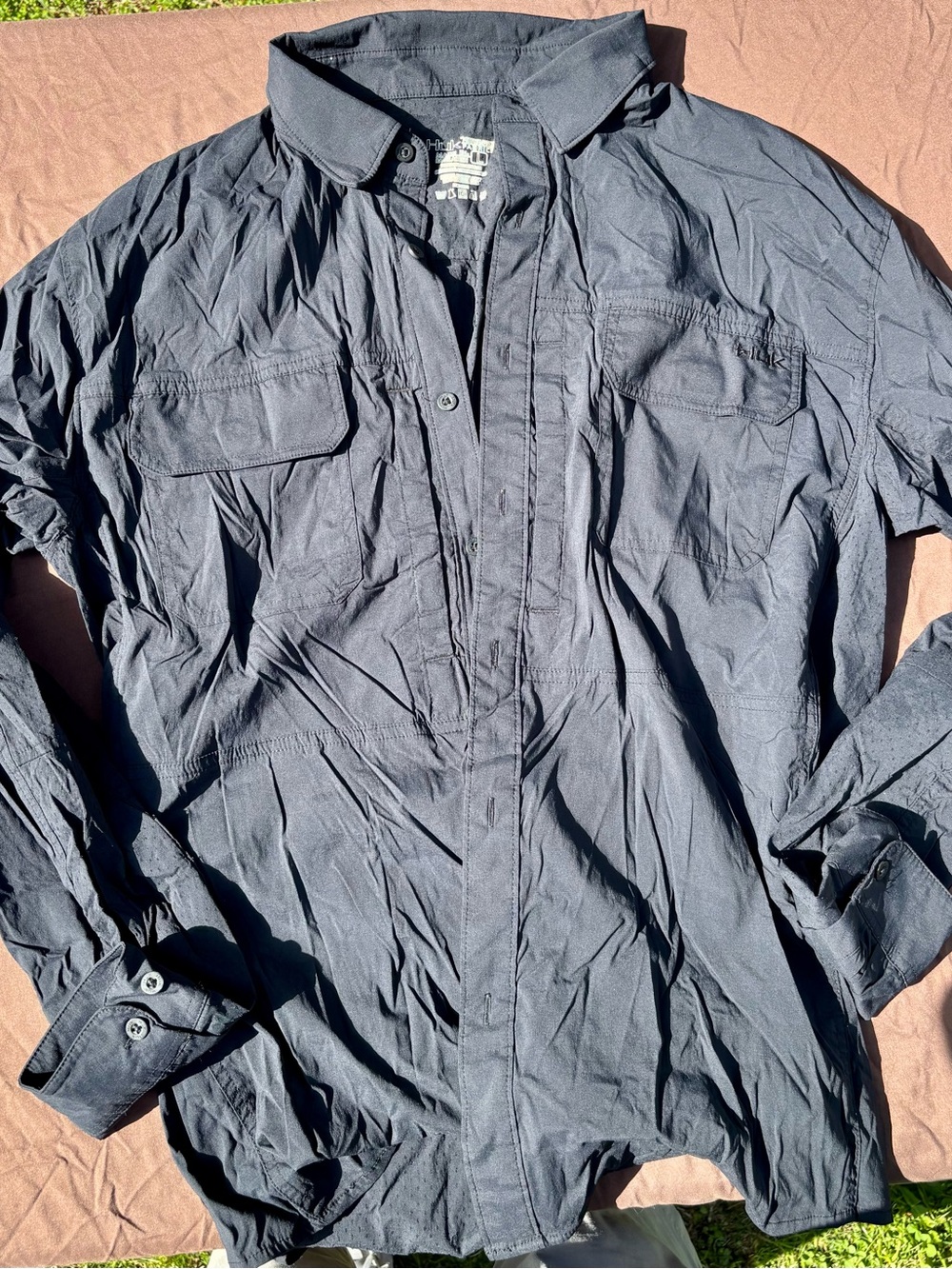 HUK Men's Black Long-Sleeve Button Fishing style Shirt Jacket.  Lightweight. L
